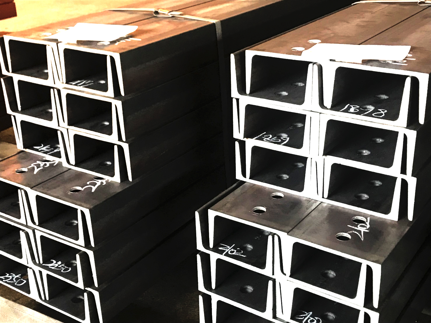 形鋼切断穴明け